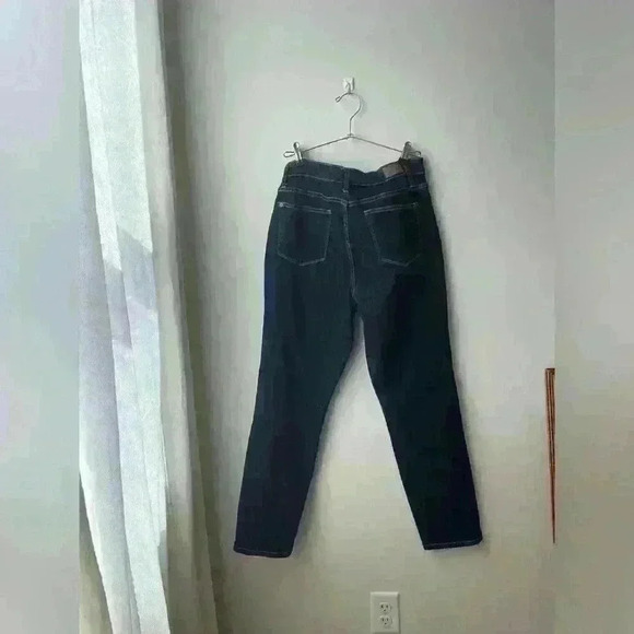 Dark Wash Judy Blue Mom Jean size 9/29 - Picture 4 of 6